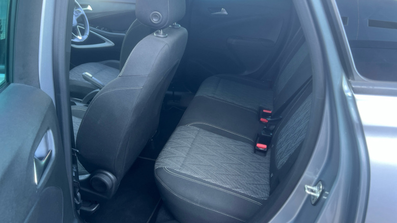 Vauxhall Crossland X 1.2T [130] SRi Nav 5dr [Start Stop] Auto Petrol Hatchback